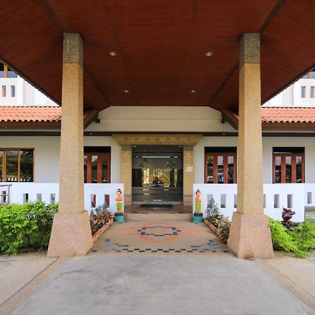 Amornsukhothai Hotel Exterior photo